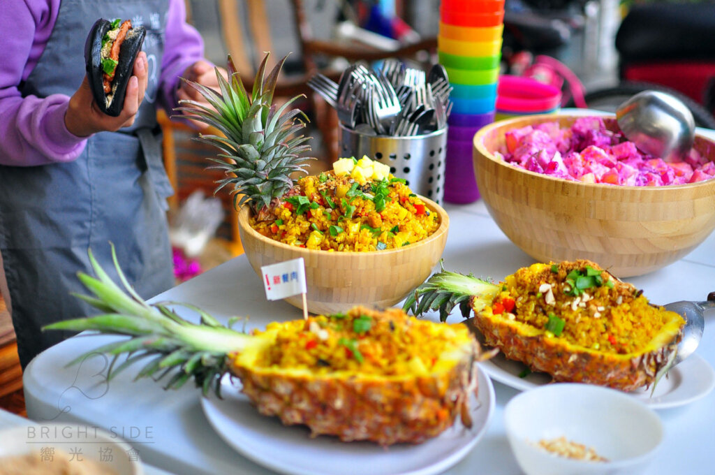 Sponsor meals and education for Taiwanese children