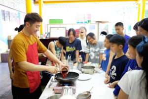 Pro Chef making pasta and bolognese from scratch