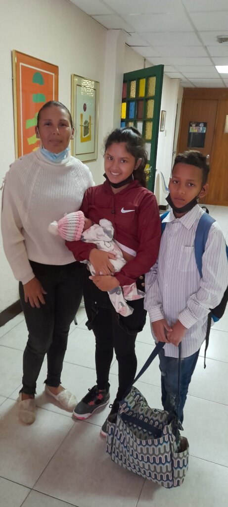 Comprehensive care for young pregnant teenagers