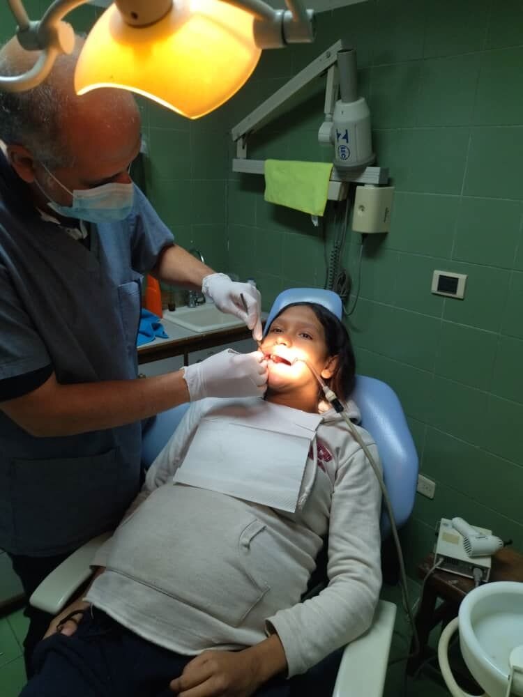 Comprehensive care for young pregnant teenagers