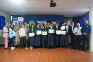 Graduation of young people in automotive mechanics