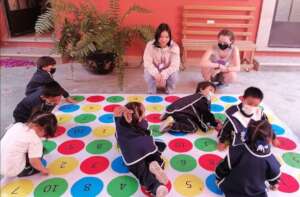 volunteers play math