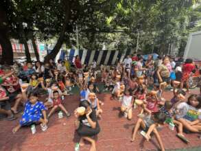 Distribution of meals during KalyenDeria