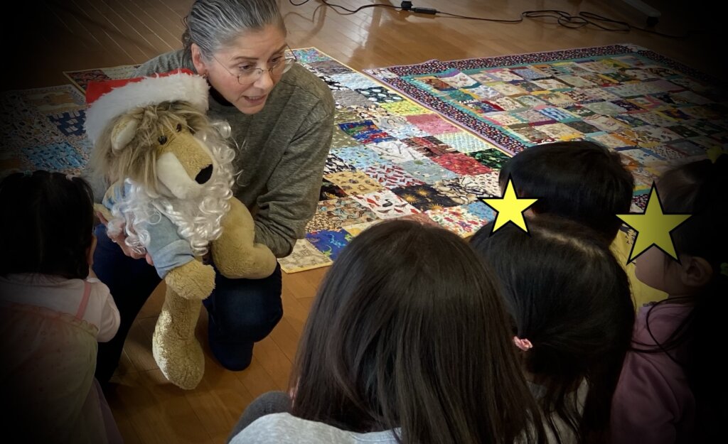 "Sandy Claws" the Lion