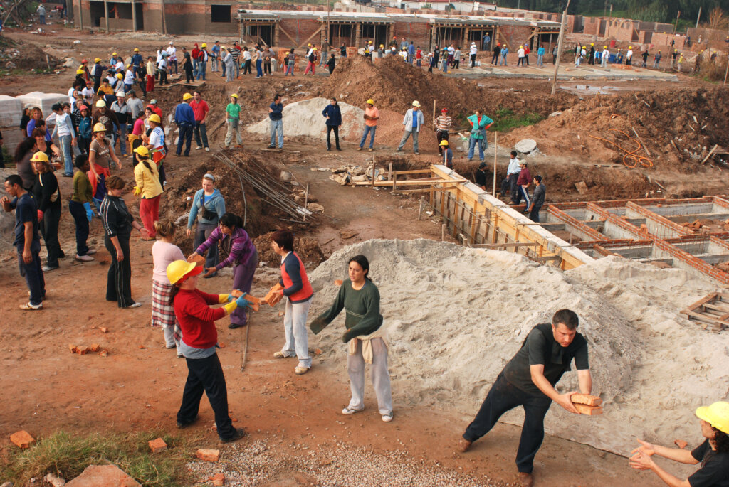 Support adequate housing efforts in Latin America