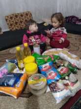 Food distribution in Aleppo