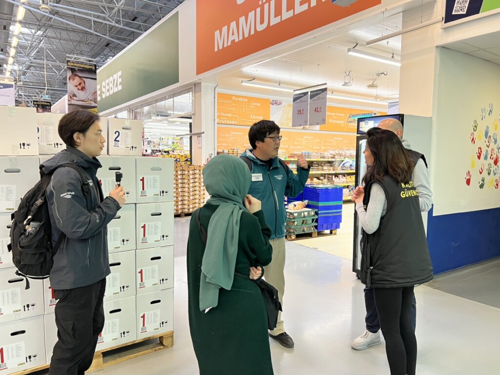 Build Laundry and Shower Facilities in Turkiye