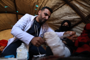 RI health staff treating patients in Syria