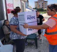 Distribution of hygiene kits in Hatay