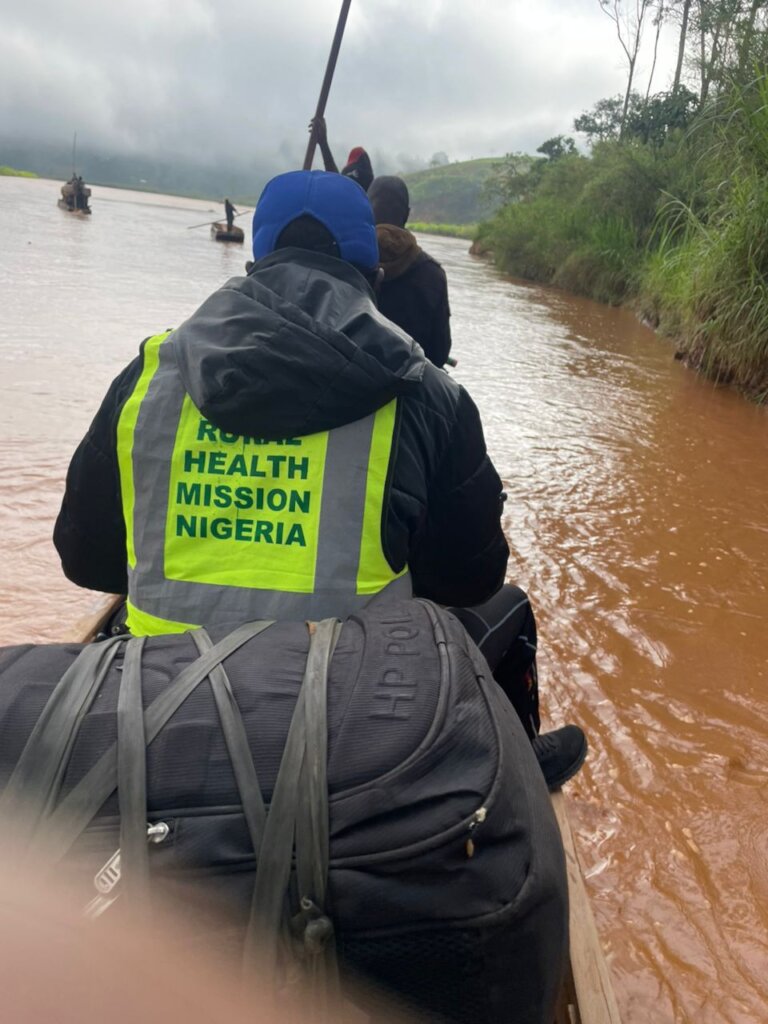Our volunteers on transit to the community