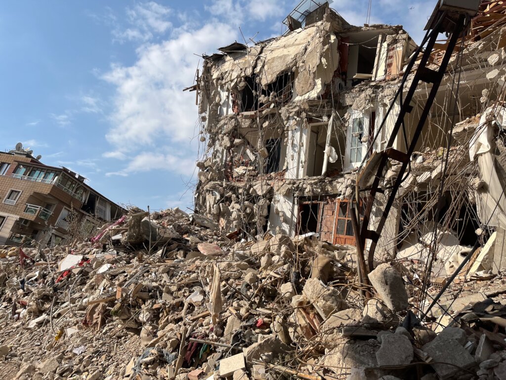 Emergency Earthquake Relief to Turkey