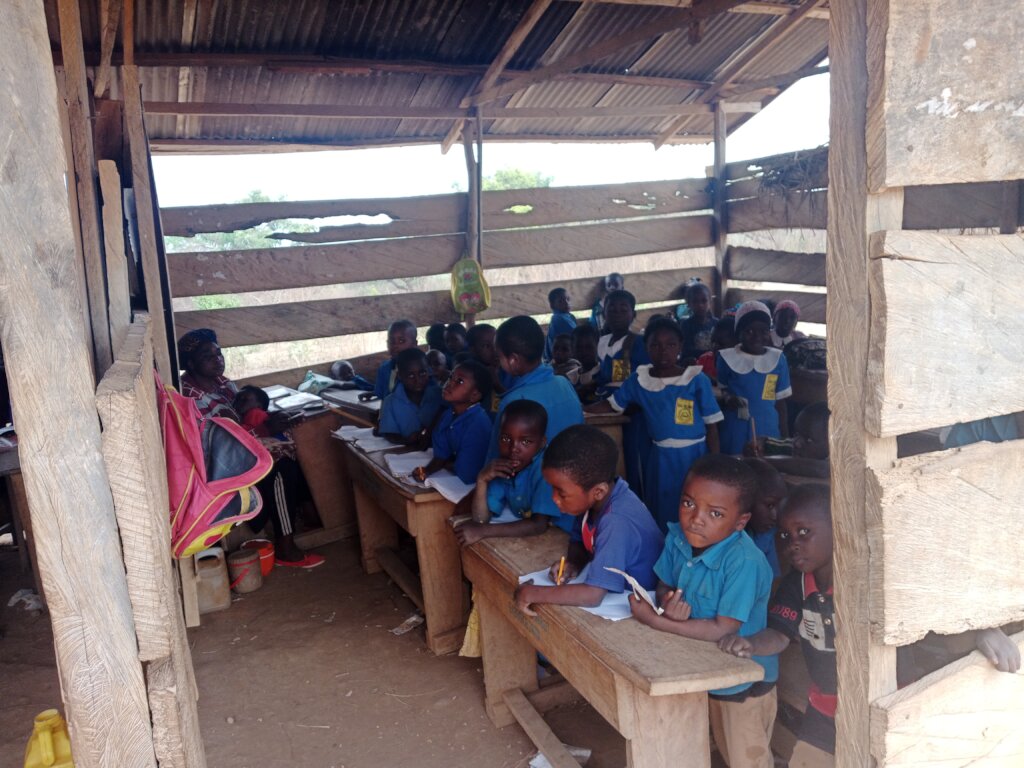 Build 2 Classrooms and Toilets for 700 Pupils.