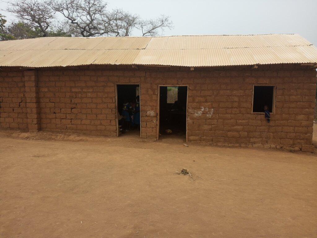Build 2 Classrooms and Toilets for 700 Pupils.