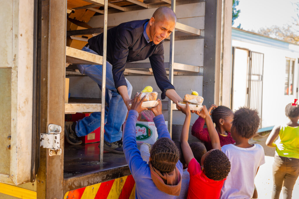 Nutritious meals for 150 hungry children in Soweto