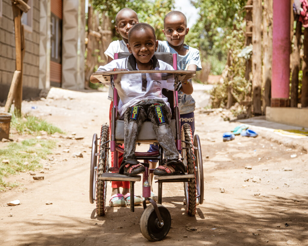 Assist our Rehabilitation and Therapy Outreach.