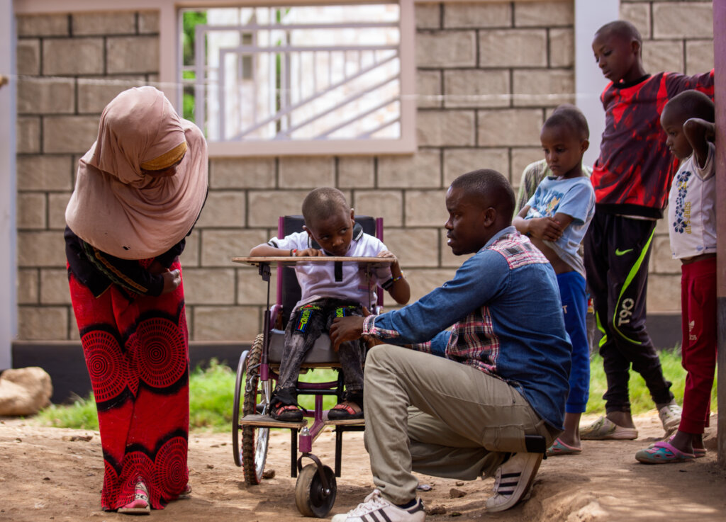 Assist our Rehabilitation and Therapy Outreach.