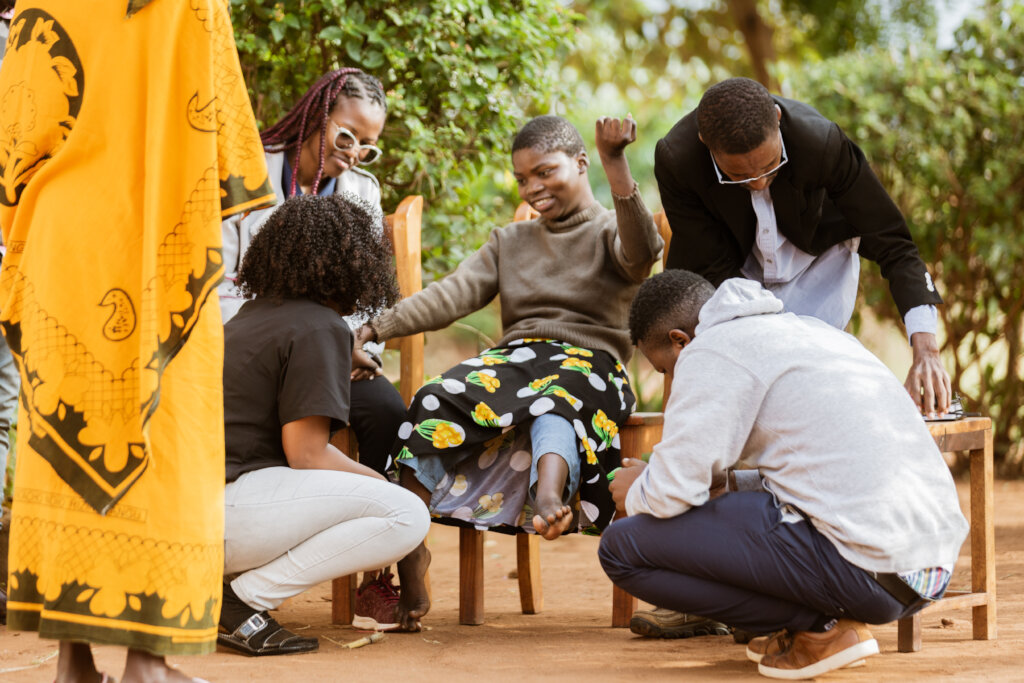 Assist our Rehabilitation and Therapy Outreach.