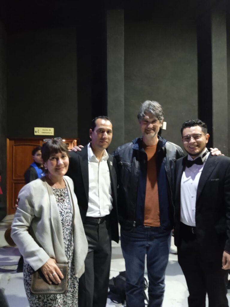 With you, it is possible Amigos de San Cristobal