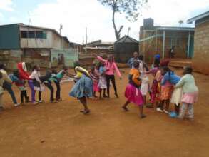 Girls having fun in Kibera