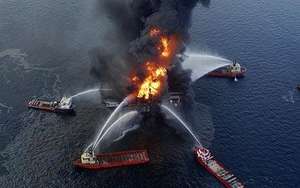 Aerial shot of Gulf Oil Fire