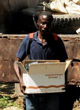 Unloading boxes of Supplementary'Plumpy®