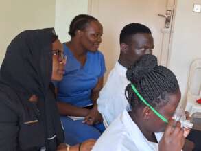 Clinical lesson practising applying oxgen mask.