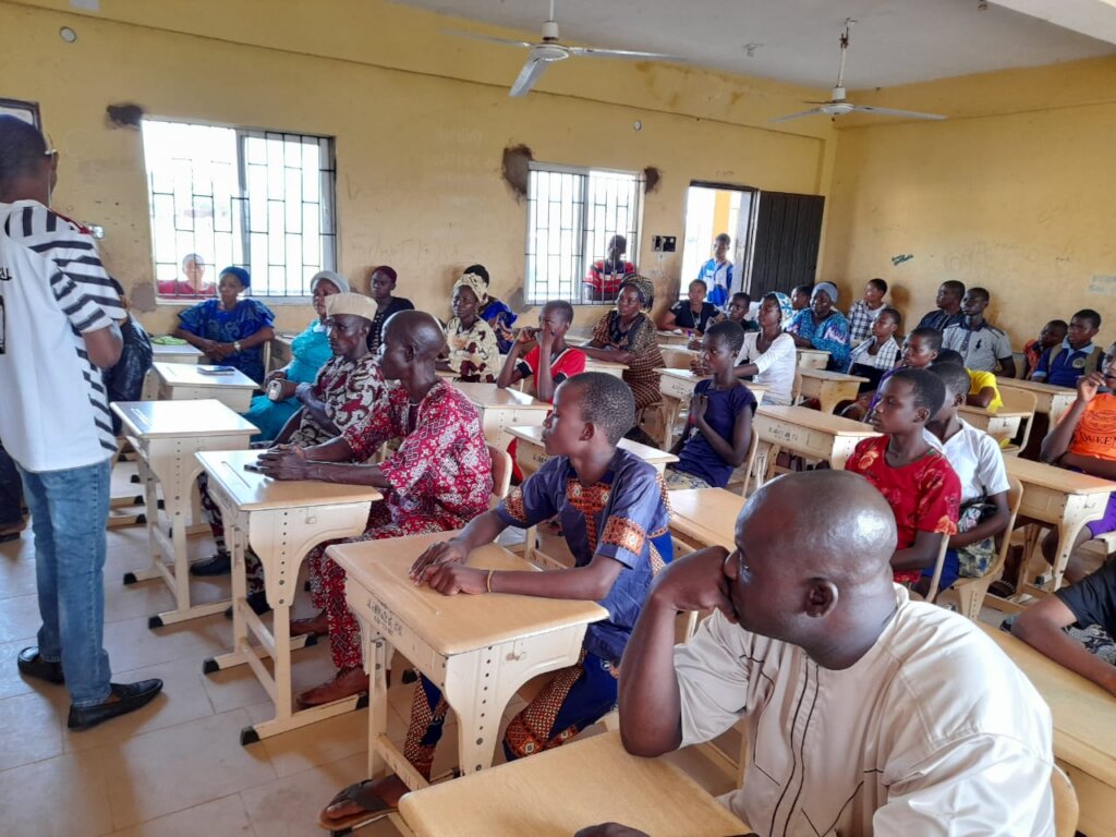 SOLVE IT RIGHT: MENTORING BOYS WITH MATHEMATICS