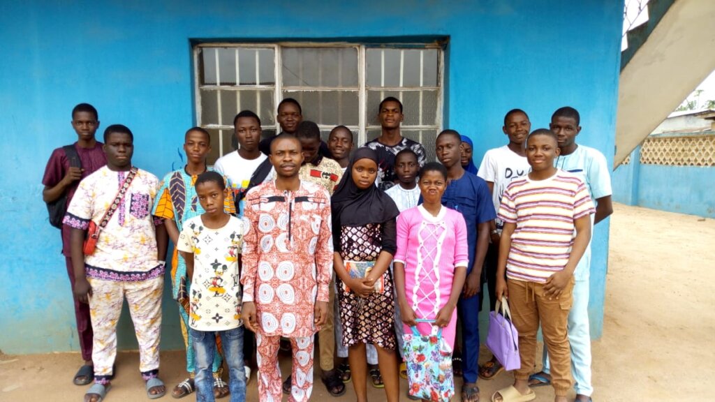 SOLVE IT RIGHT: MENTORING BOYS WITH MATHEMATICS