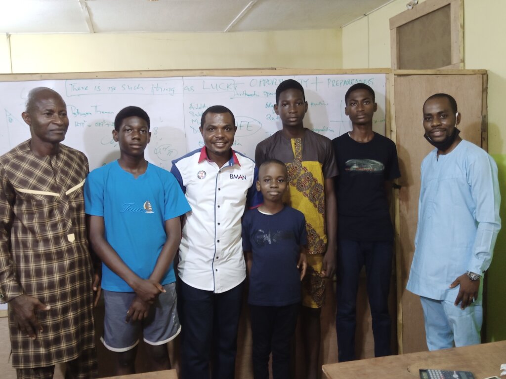 SOLVE IT RIGHT: MENTORING BOYS WITH MATHEMATICS