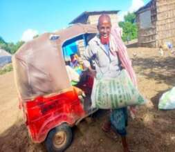 Impact Story 4: Hussein transporting food