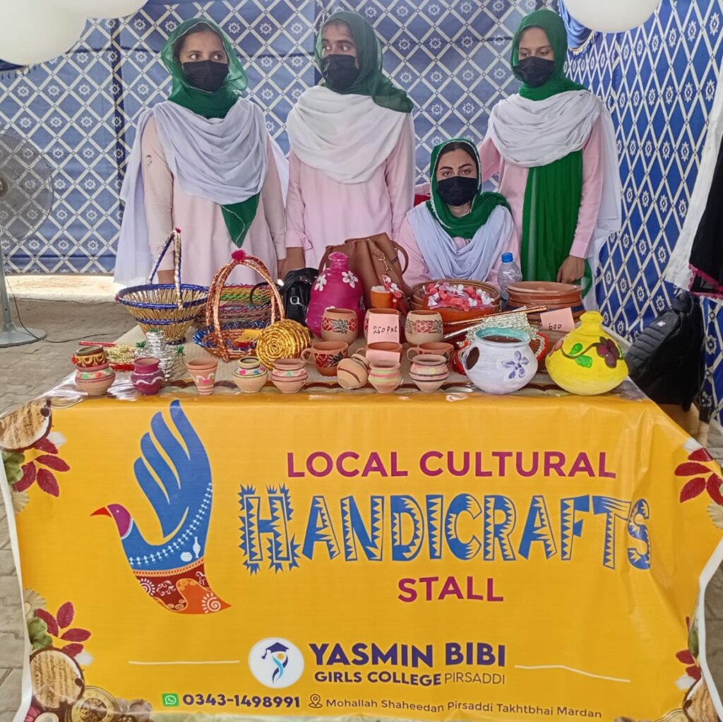 Yasmin Bibi Girls College Stall in Women Uni
