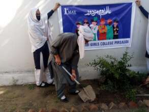 a student showing the role of farmer