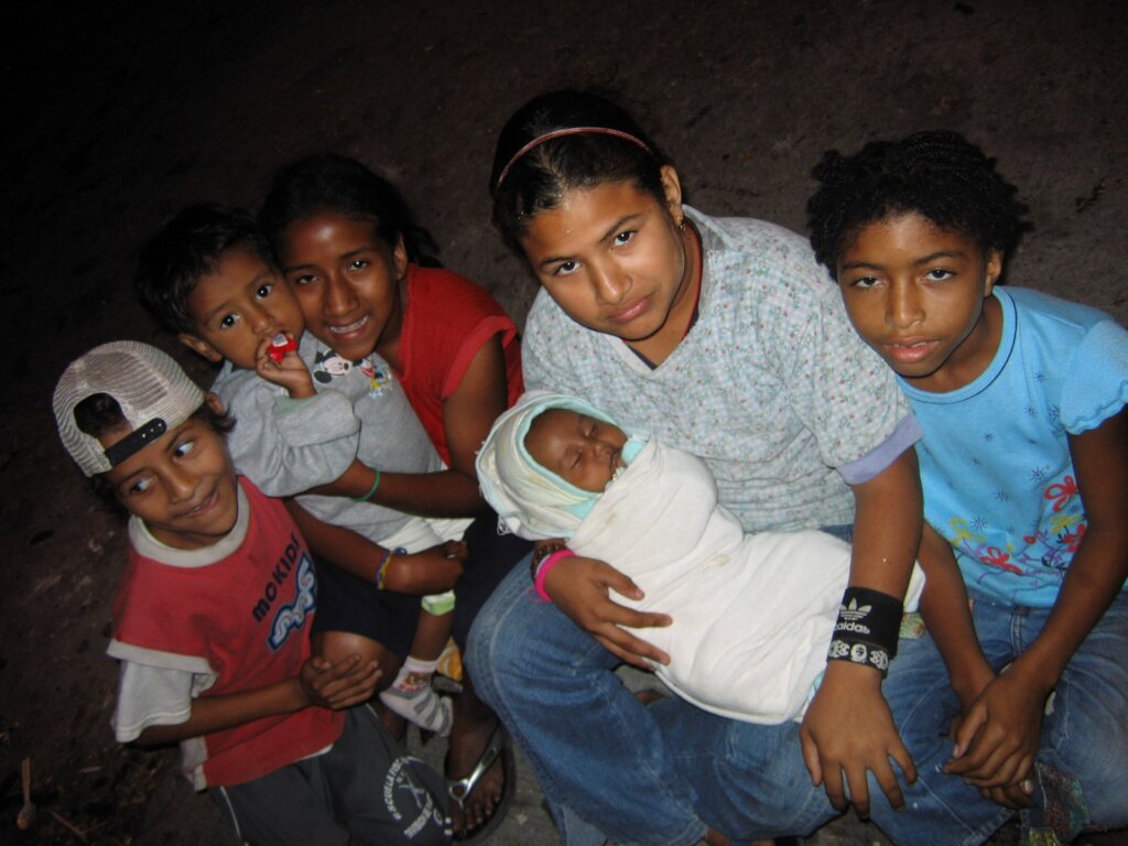 Empowering ecuadorian girls for stopping violence