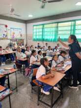 Diploma teachers with their students