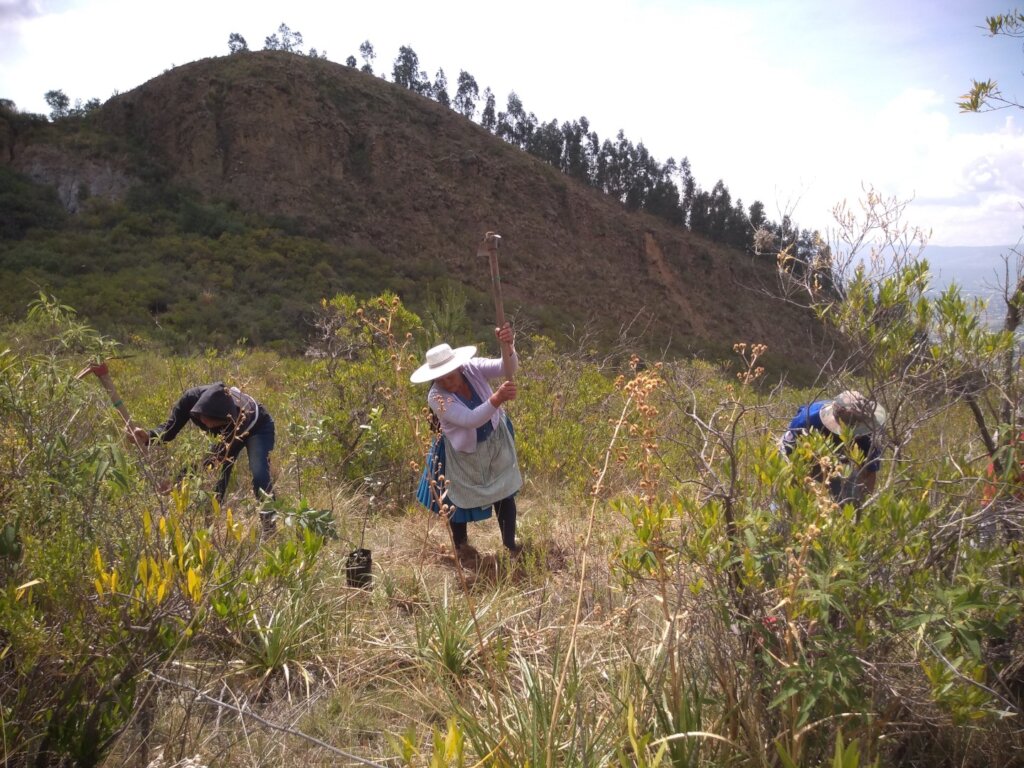 Empowering Women, empowering the Earth