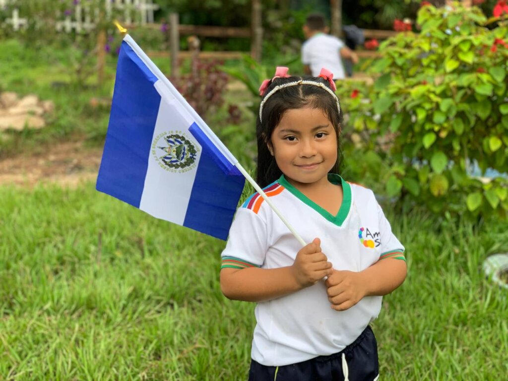 Support Early Learning for Children in El Salvador