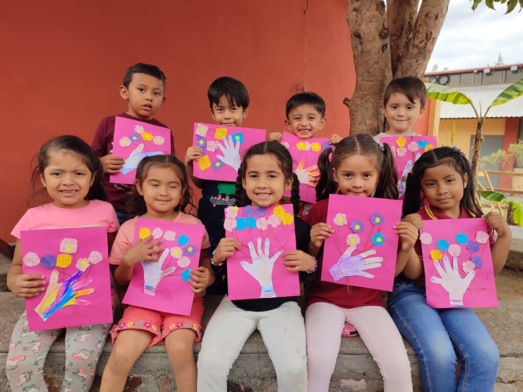 Support Early Learning for Children in El Salvador