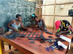 Training workshop at Youth Ladder, Namatala slum