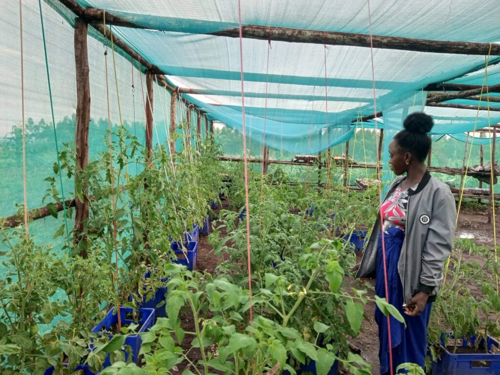 Build a skill center for young moms in Uganda!