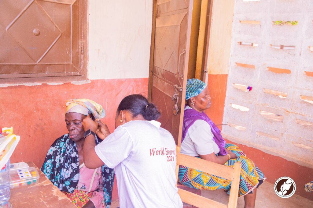 Mobile clinic services to deprived communities