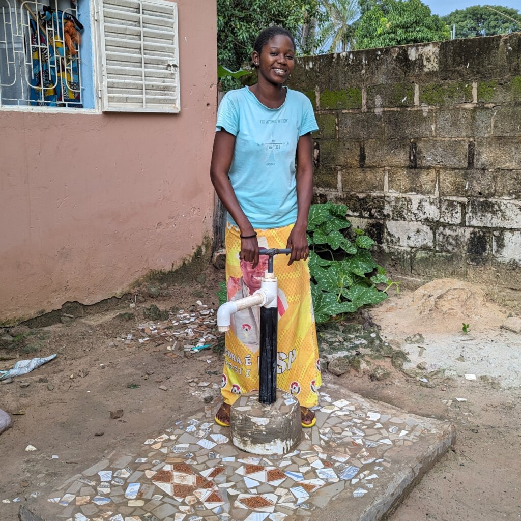 FoL borehole & handpump