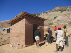 Building comunity latrines