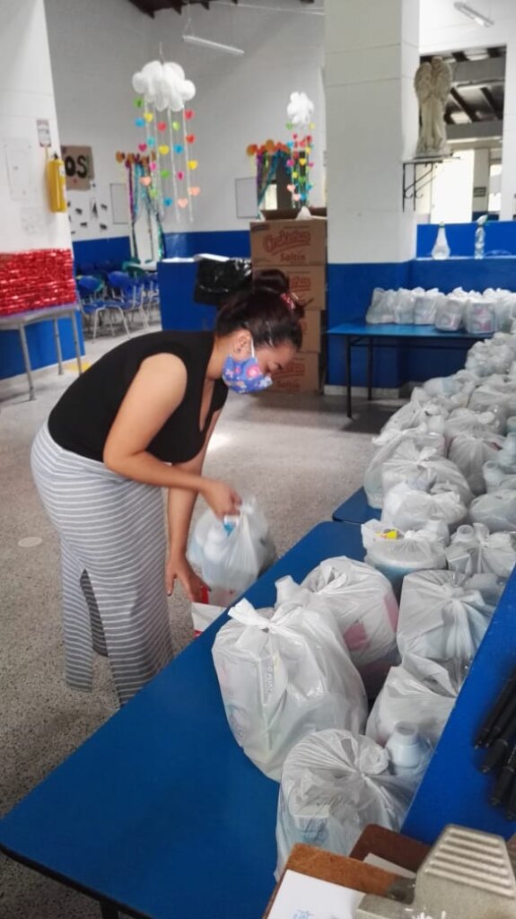 Delivering food to Colombia's neediest communities