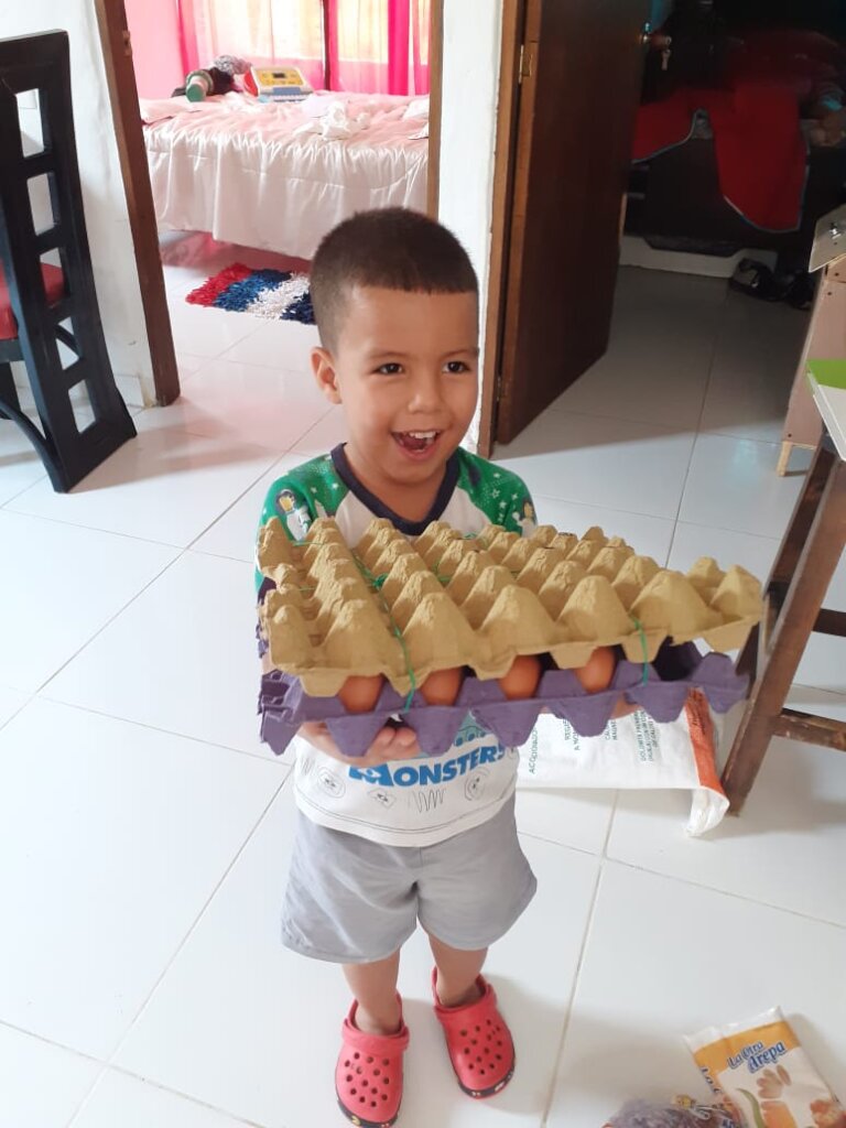 Delivering food to Colombia's neediest communities