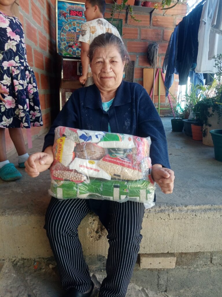 Delivering food to Colombia's neediest communities