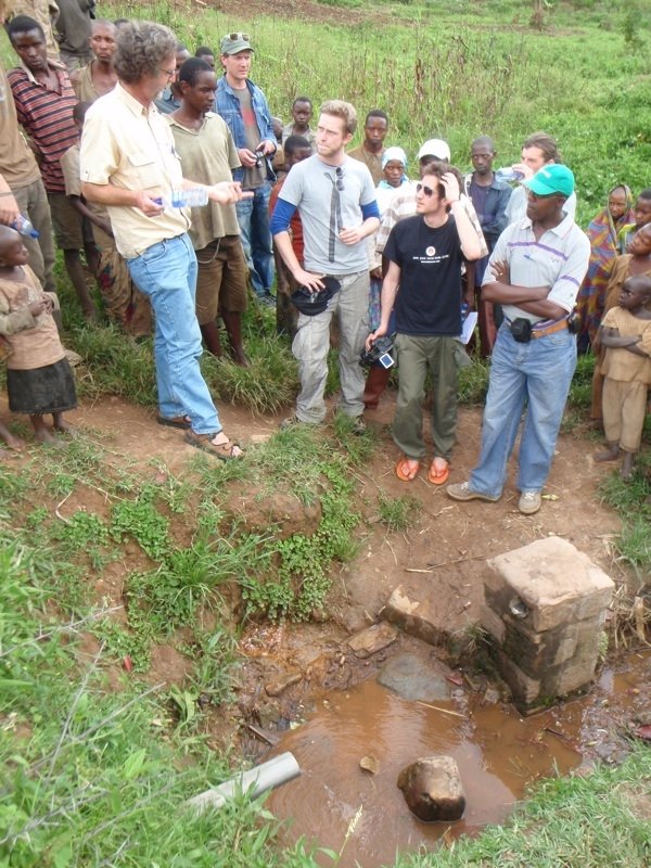 Viva con Agua Brings Clean Water to Rwanda