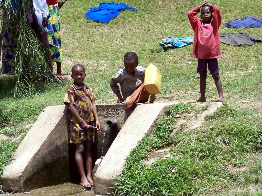 Viva con Agua Brings Clean Water to Rwanda