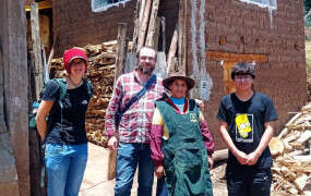 Visiting a home in Huanoquite w/Young People
