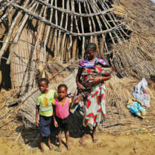 floods in Machanga_damaged family house