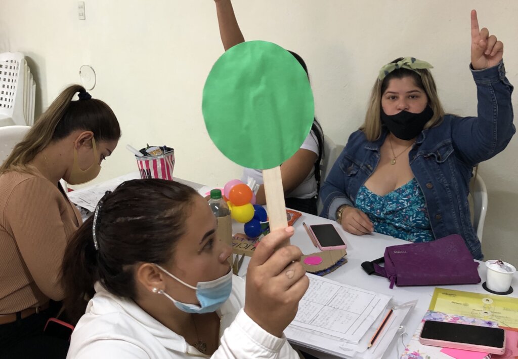 Help Colombian women become social entrepreneurs!